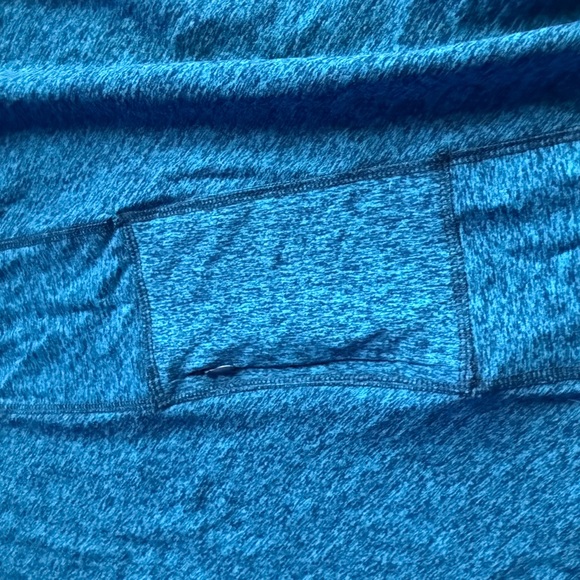 Oiselle Lux Blanket Scarf NWT - Picture 3 of 4